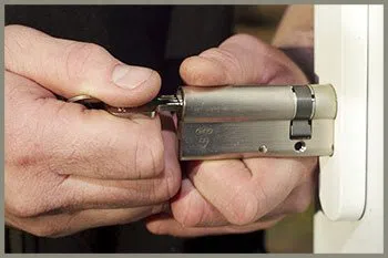 Mount Greenwood IL Locksmith Store Mount Greenwood, IL 773-309-4172